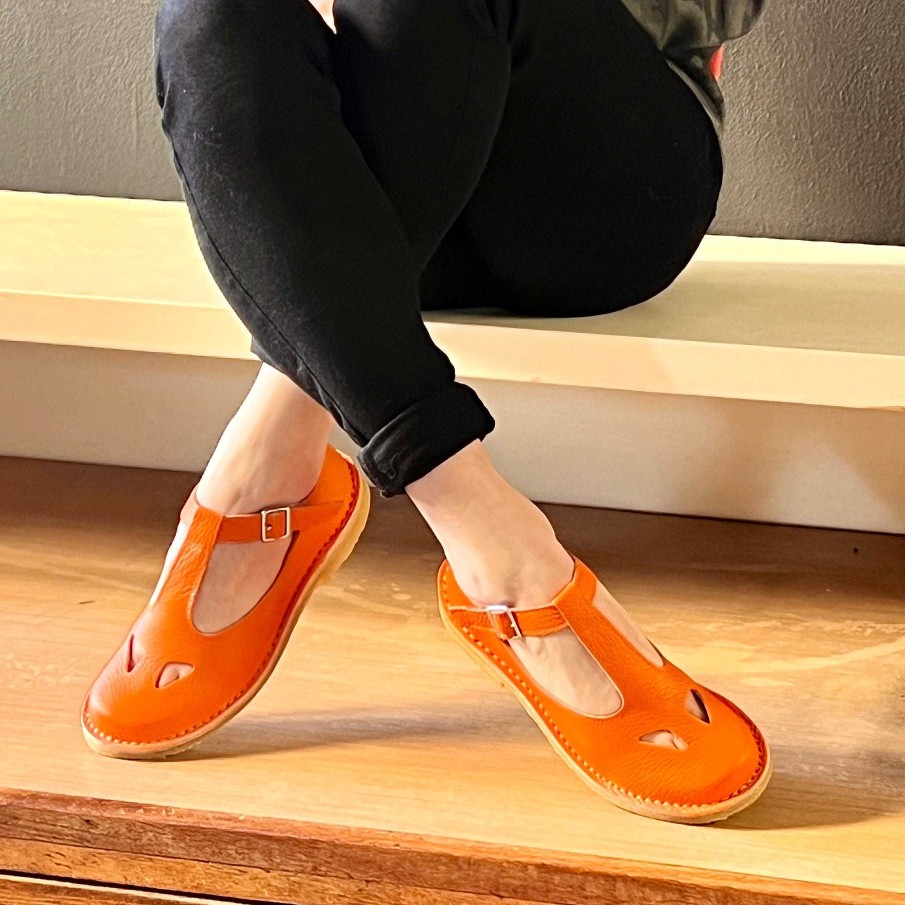 Clearance La Gatta Con Gli Stivali Paturnia Orange Bebe Con Occhietti In Pelle Arancione Artigianale